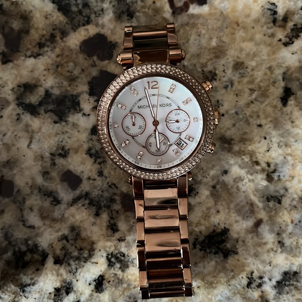 Michael Kors Watch - Picture 2 of 5